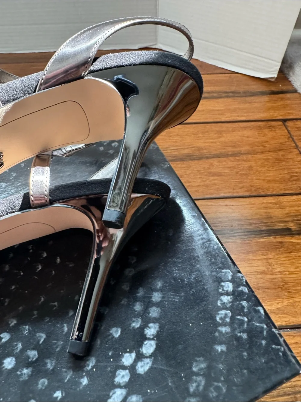 NIB Sam Edelman Othello Pewter Silver Leather Women’s Strappy Heels Size 8.5